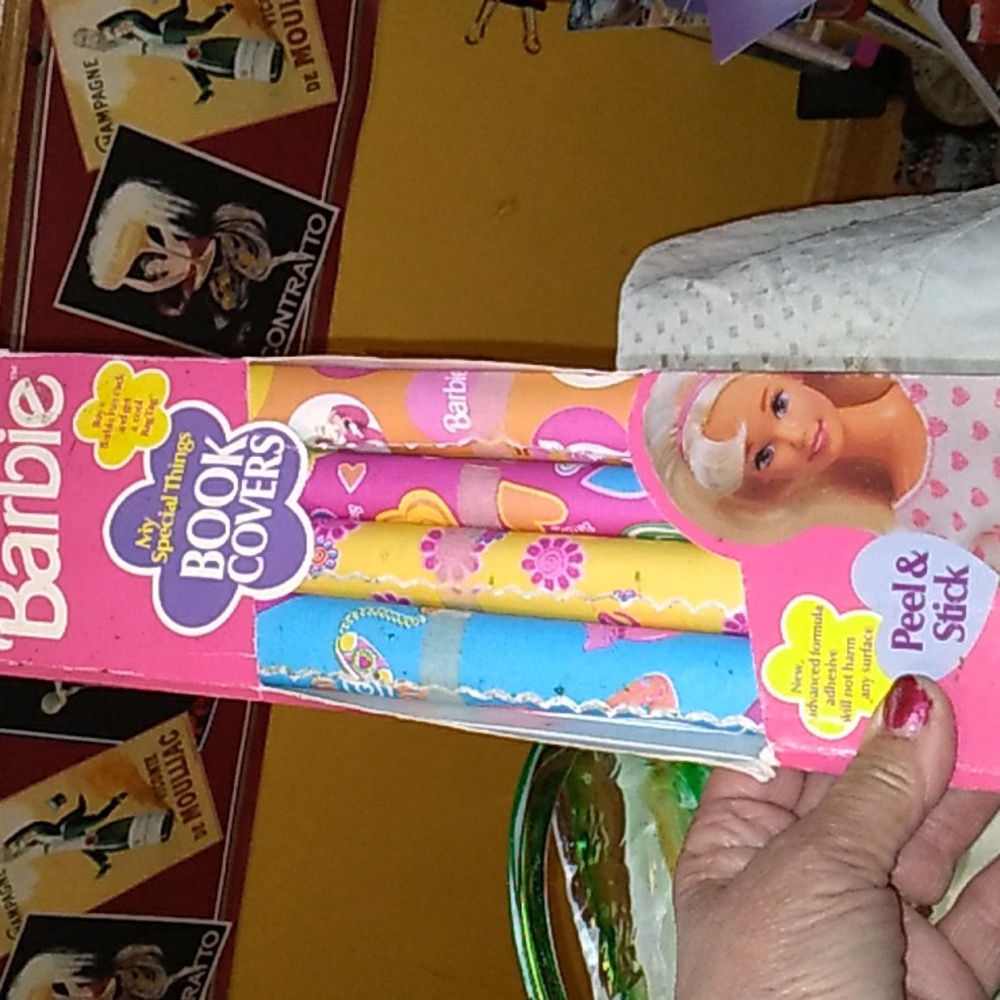 👛 Vintage Barbie Peel & Stick Book Covers 4 Rolls 1999